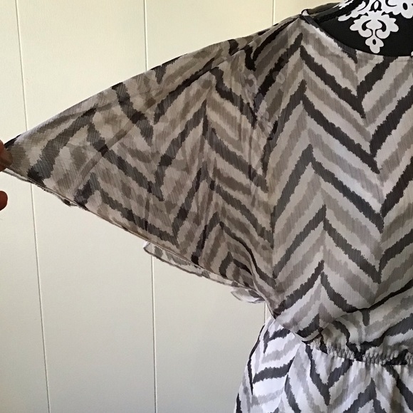 Banana Republic Peplum Chevron Print  Blouse - Picture 5 of 8